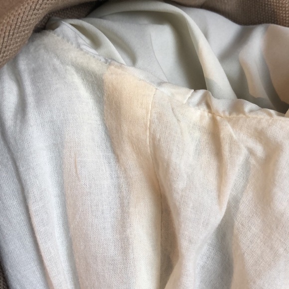 Judith & Charles Beige Linen Blazer - Picture 9 of 11